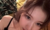 검은 슬립 입은 사나
