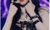 "카리나는 신이에요"