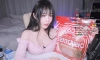 와 진짜 크네 딱 한입만 입에 물어보고 싶다