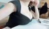 무거워서 잠시 올려놓은 누나