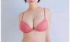 올해 데뷔한 그라비아 신인