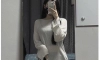 여자들이 얼굴 가리고 사진 찍는 이유