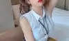 오피스룩 입은 BJ 코코 단추 터칠것 같은 미
