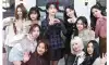 단체샷으로 보니까 트와이스 정연 많이 좋아졌네요