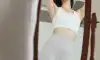 선명하고 찍힌 이블린 도끼자국