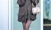 사나 각선미 스타킹