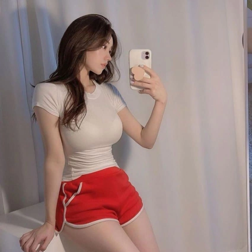 8ae5ec31c3ab6b1fca25717a4b75f94f.webp 돌핀팬츠는 사랑입니다.