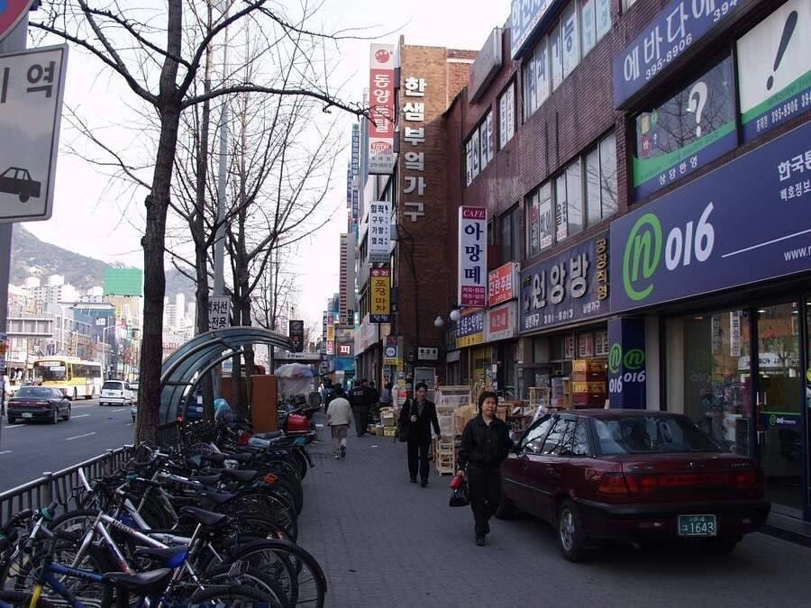 daac776979536b718ac42cf680f41eb1.webp 2001년 봄에 촬영한 서울.jpg