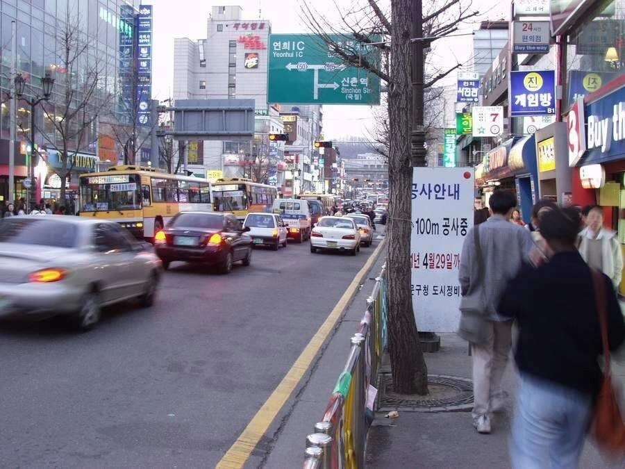 fcaa616e2d0f0a1291ab6a87d946875c.webp 2001년 봄에 촬영한 서울.jpg