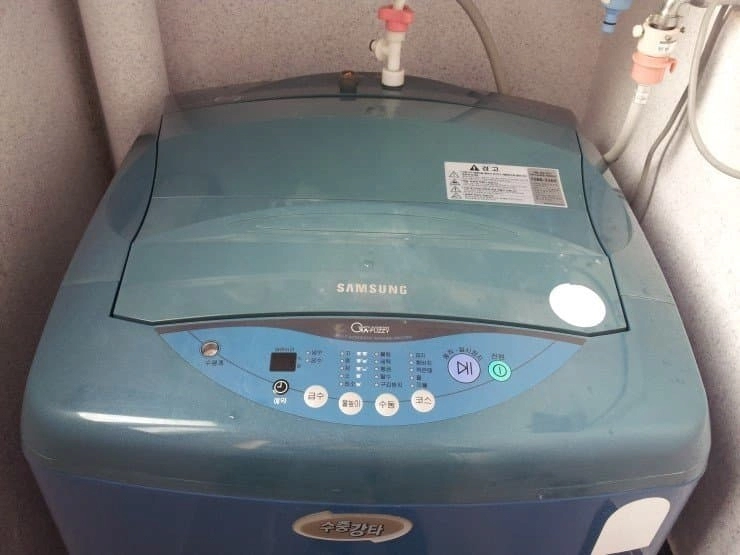 26f3bc595311b8148786b34c727bd55d.webp 90년대를 상징했던 대표색.jpg