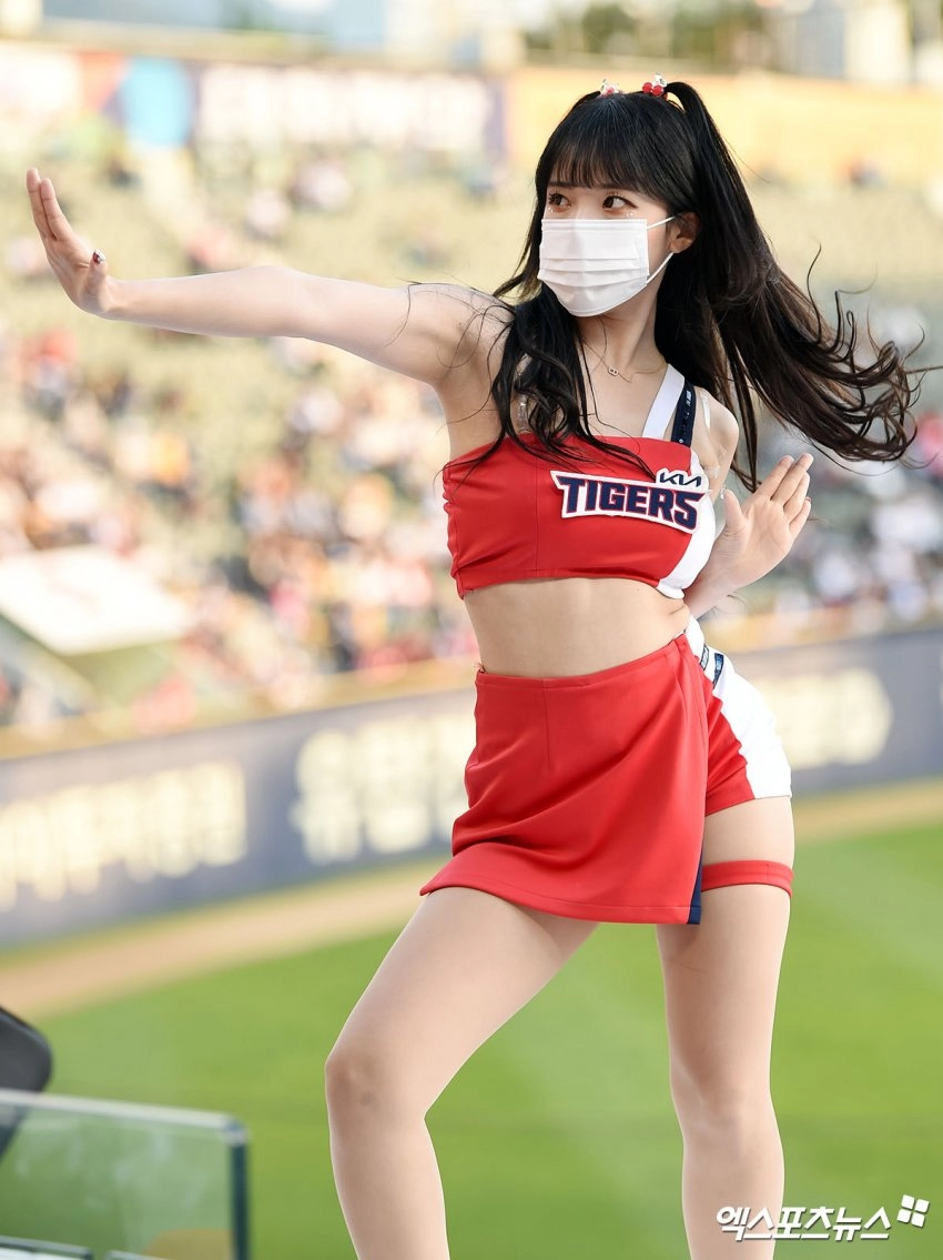 ad6088932a7b6602ceab681346a6fafe.webp 요즘 대세라는 치어리더