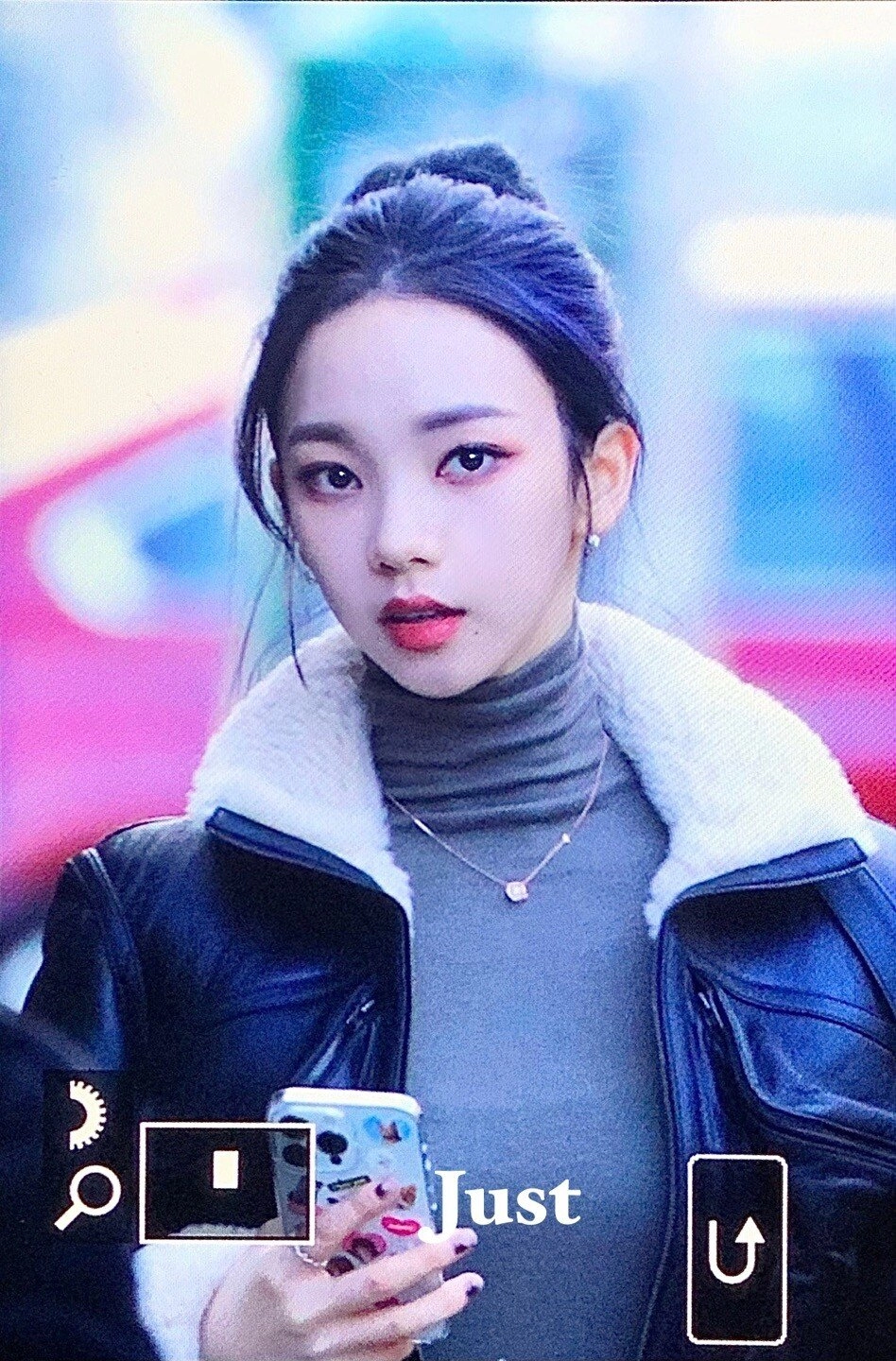b363a7971f903961167b9b99af0eb429.webp 카리나 파파라치 샷