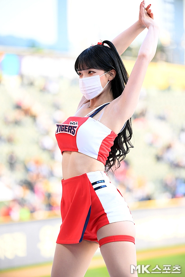 cd83d7d0355425eeb9397810ab331d8c.webp 요즘 대세라는 치어리더