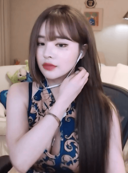 얼굴도 예쁜 손밍.gif