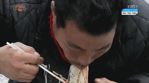 아침부터 먹고싶어지는 레전드 국수먹방