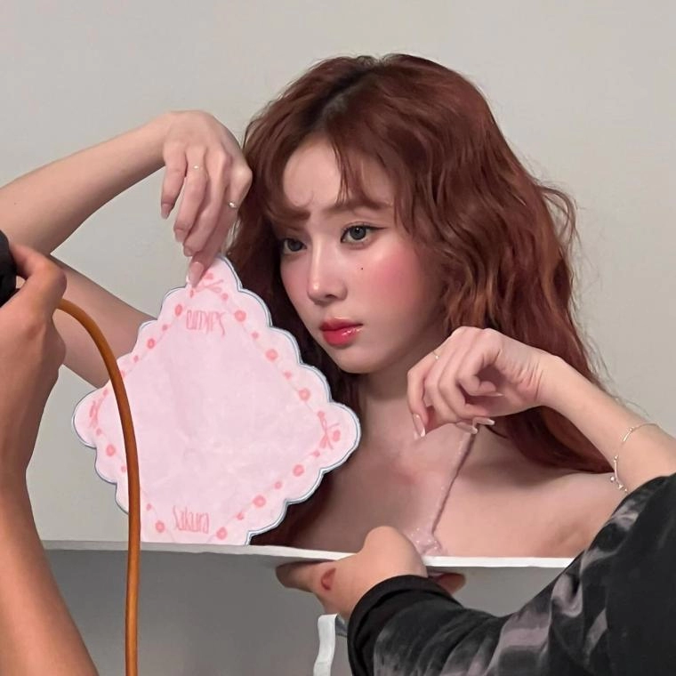 핑크핑크한 광고 찍는 윈터