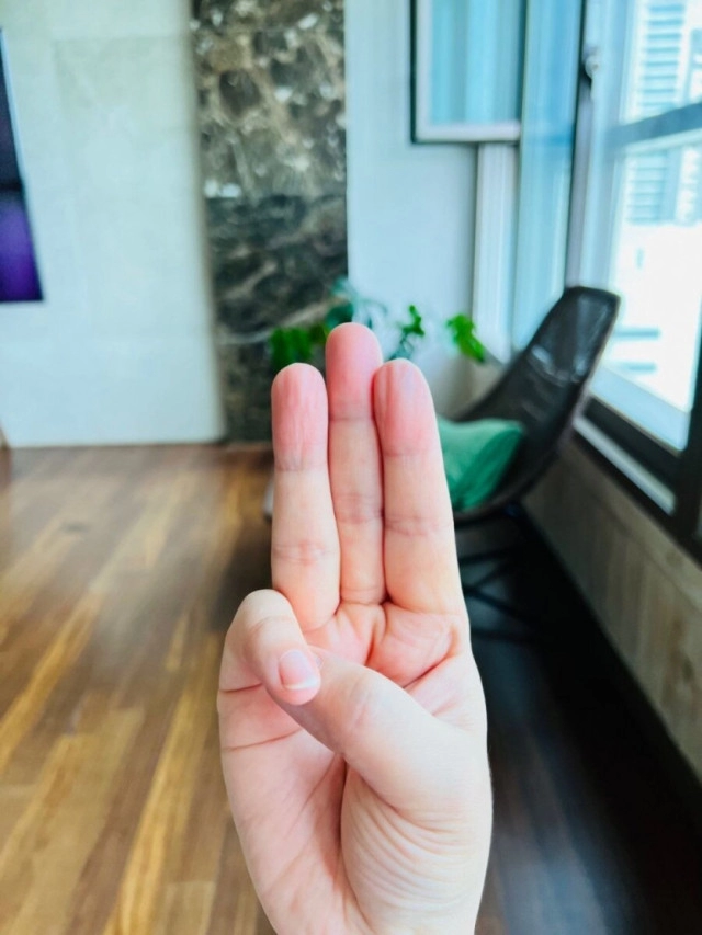 유연성 상위 1%만 되는 손동작