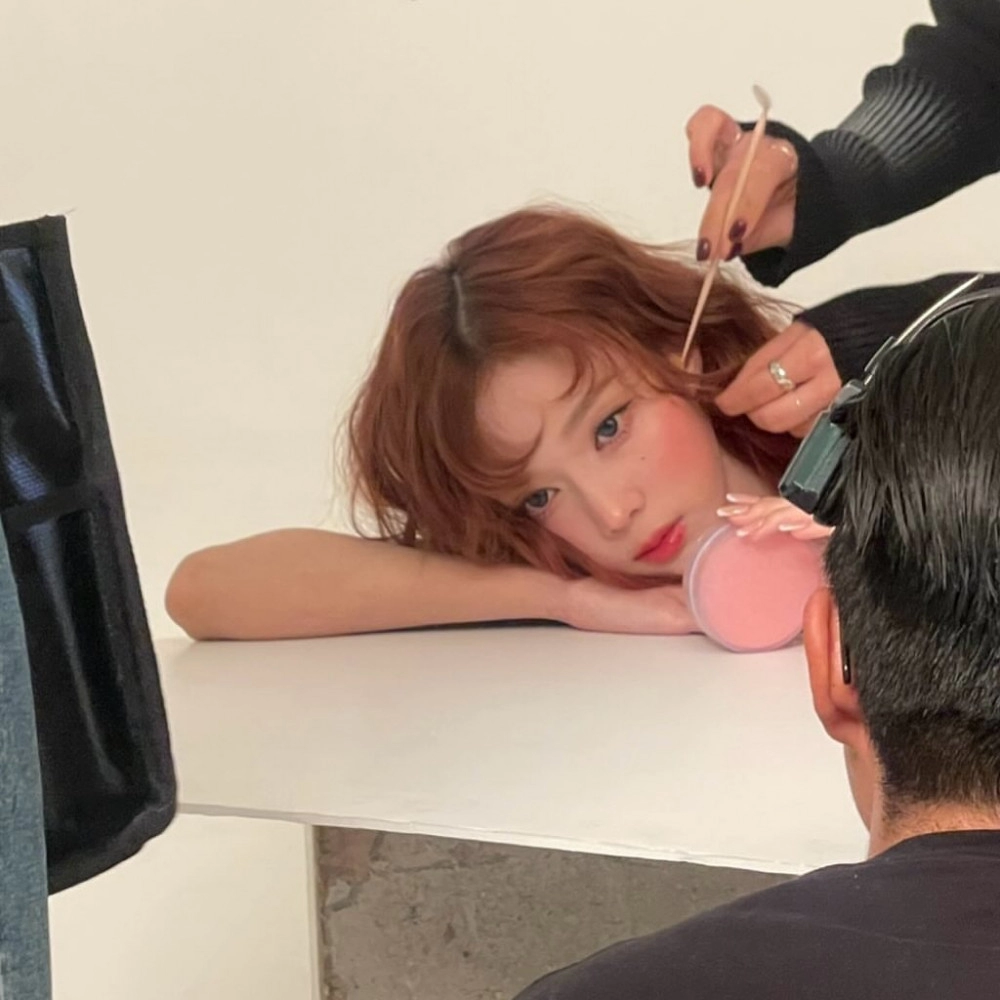 핑크핑크한 광고 찍는 윈터