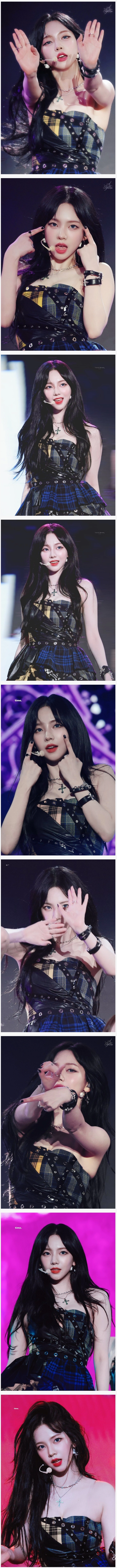 '카리나는 신이에요'