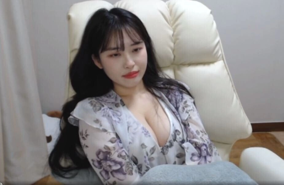소ㄹ잉 3년전 늘씬하던 시절 ㄷㄷ