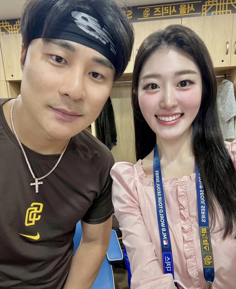 쿠팡플레이 신입 아나운서 미모