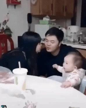 어딜 감히 뽀뽀를!.