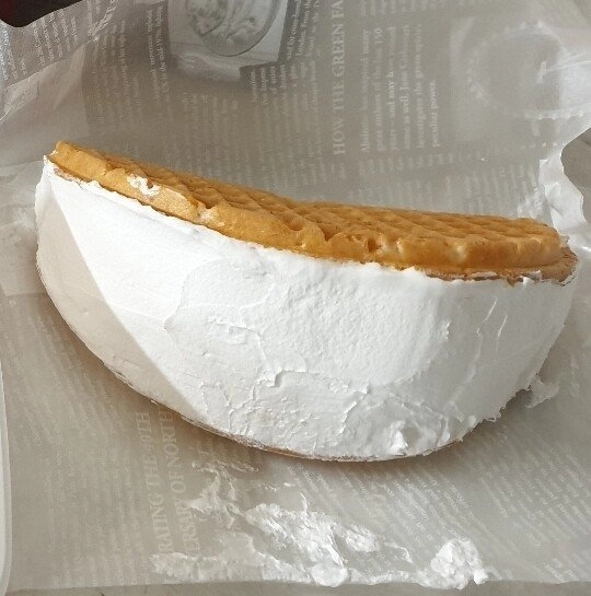 현재 난리난 와플 크림 사건
