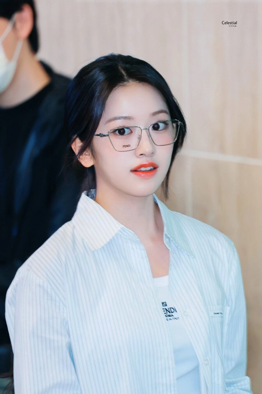 출국하는 안유진 미모 실화냐
