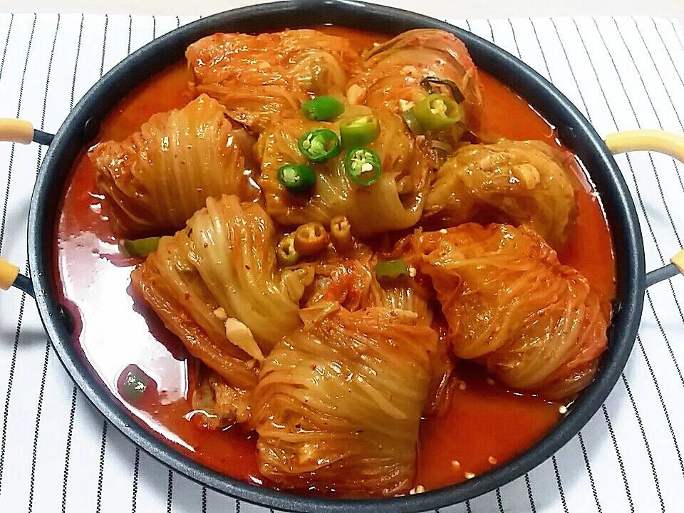 짱맛인 묵은지 김치찜.