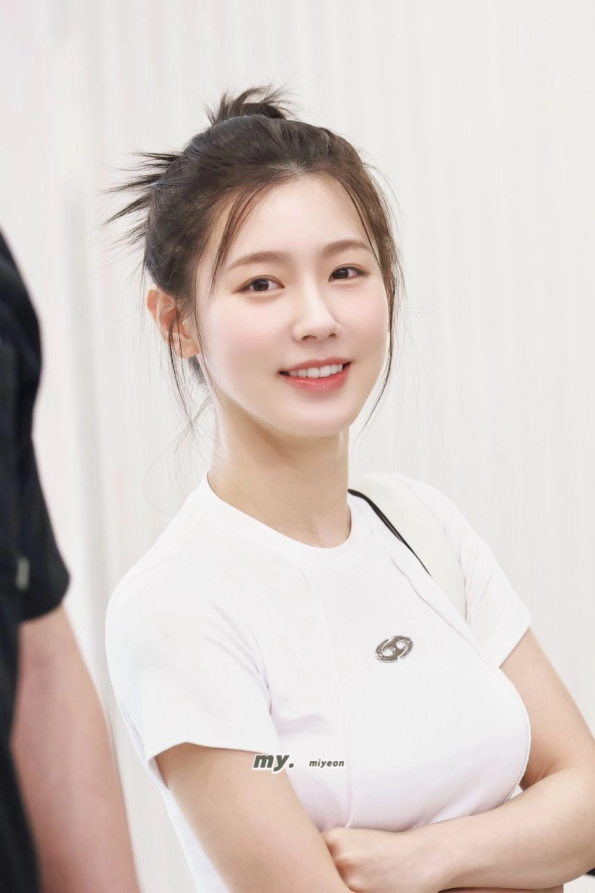 걸그룹중 주연 여배우급 미모를 가진 여돌