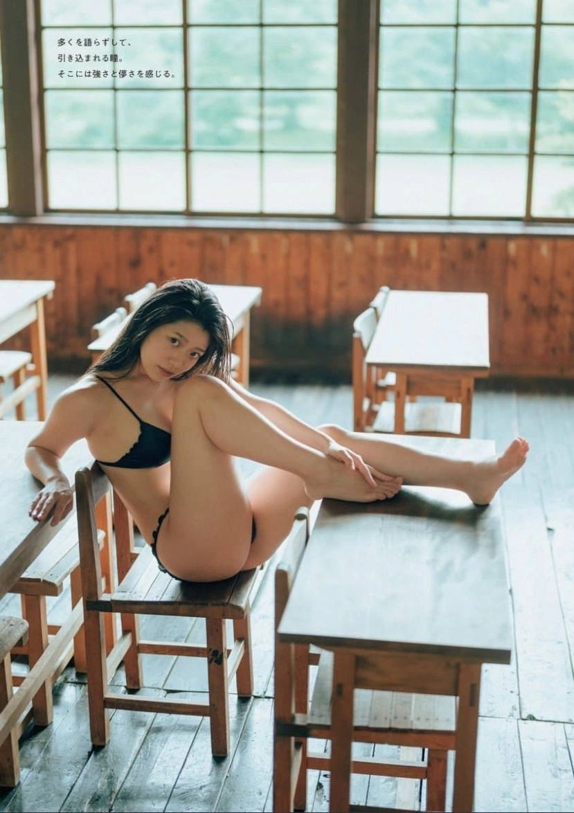 '선생님.. 교실에서 뭐하세요..'