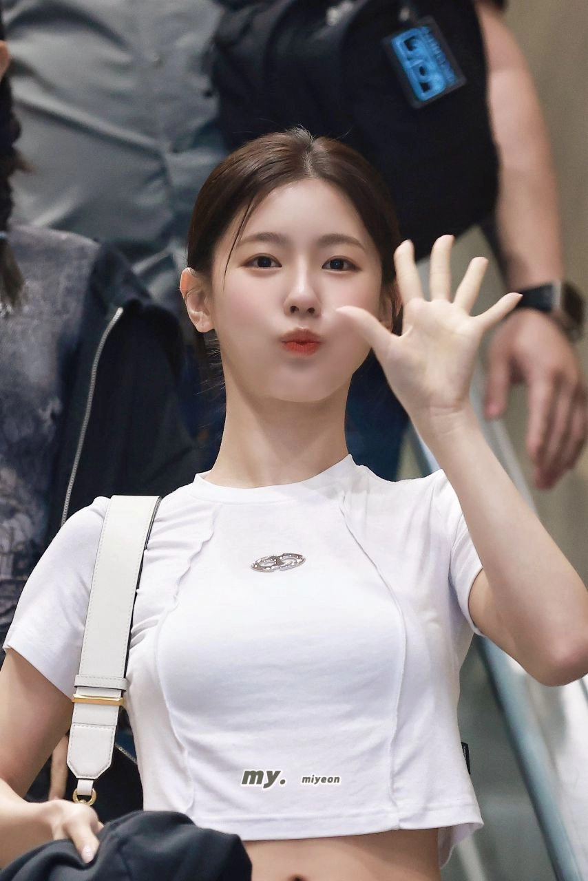 걸그룹중 주연 여배우급 미모를 가진 여돌
