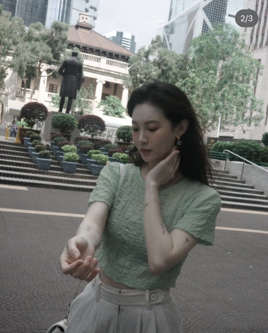 유라 문신일까요? 헤나일까요?