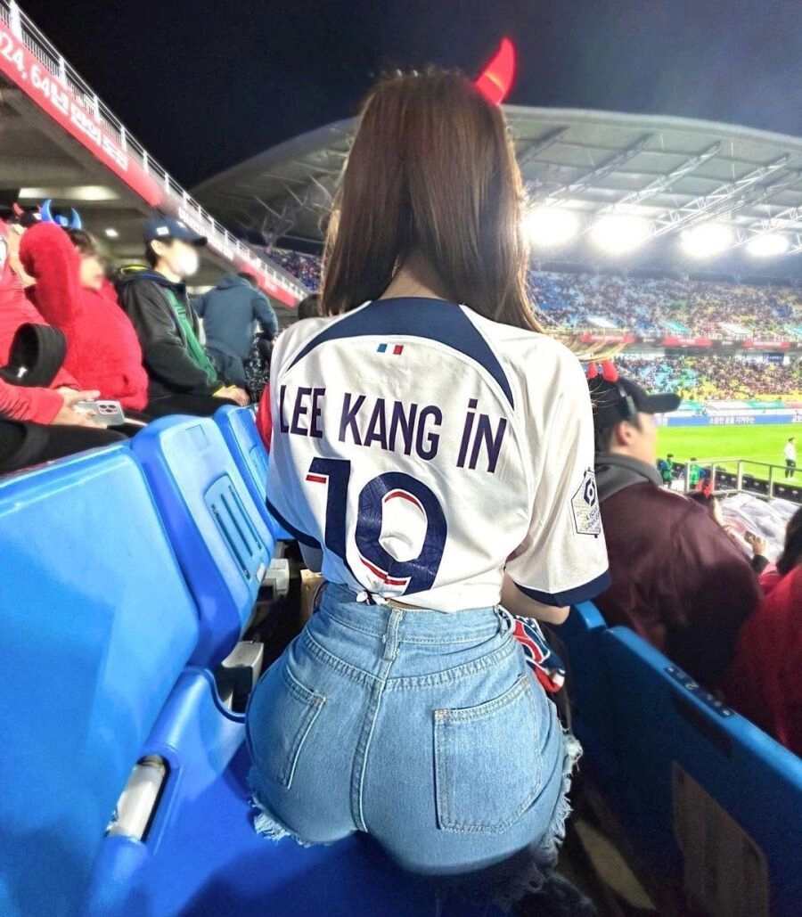 ㅎㅂ) 이강인 여자 팬이 많네요