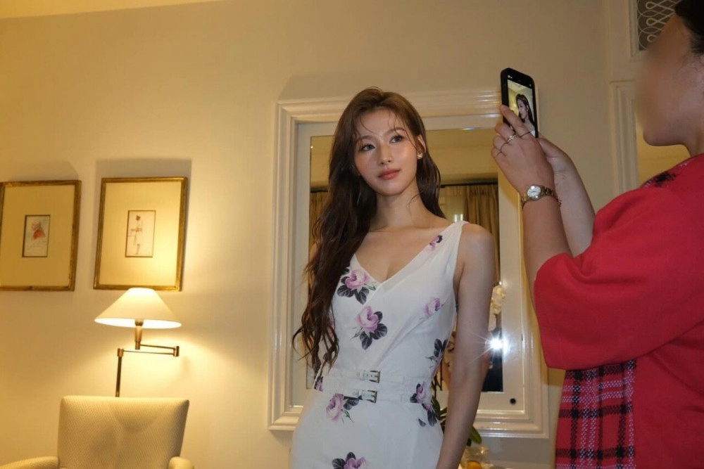 역대급으로 예쁜 사나 인스타