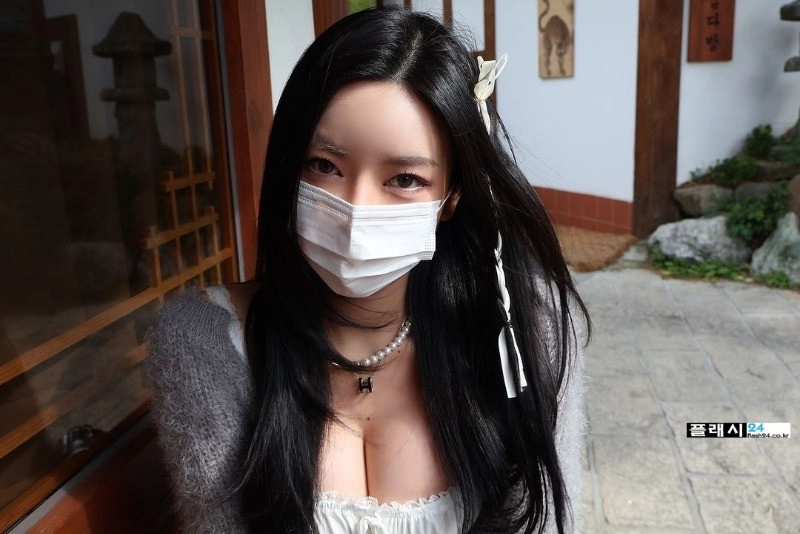 모델 동그란 남다른 미드 색기 지리는 인스타그램