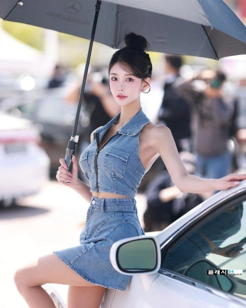 슬렌더 이지만 글래머 레이싱모델 이시아