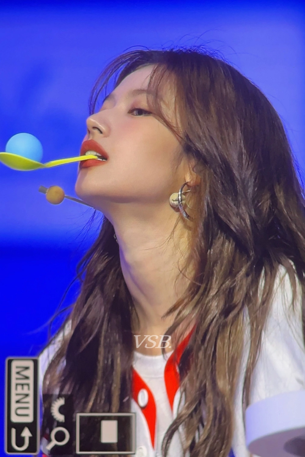 장난치다가 진짜 키스해버린 트와이스 사나♥나연