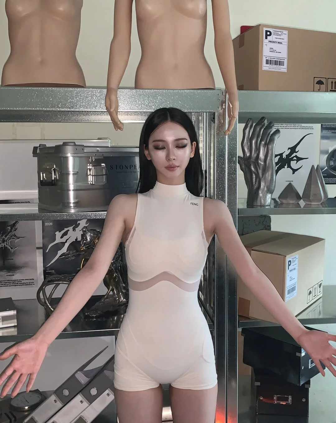 에스파 카리나 Y존 타이트한 단백질 인형같은 몸매