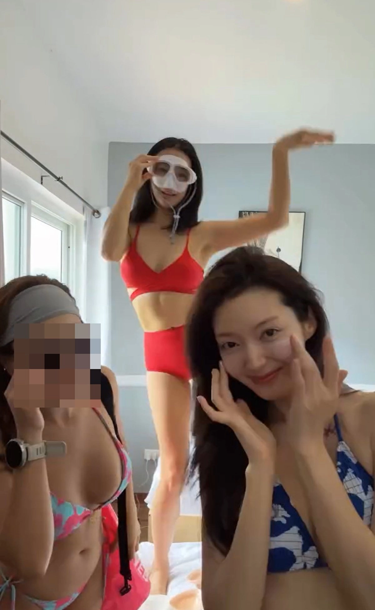 김옥빈·채서진, 비키니