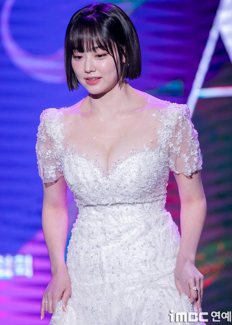 강미나