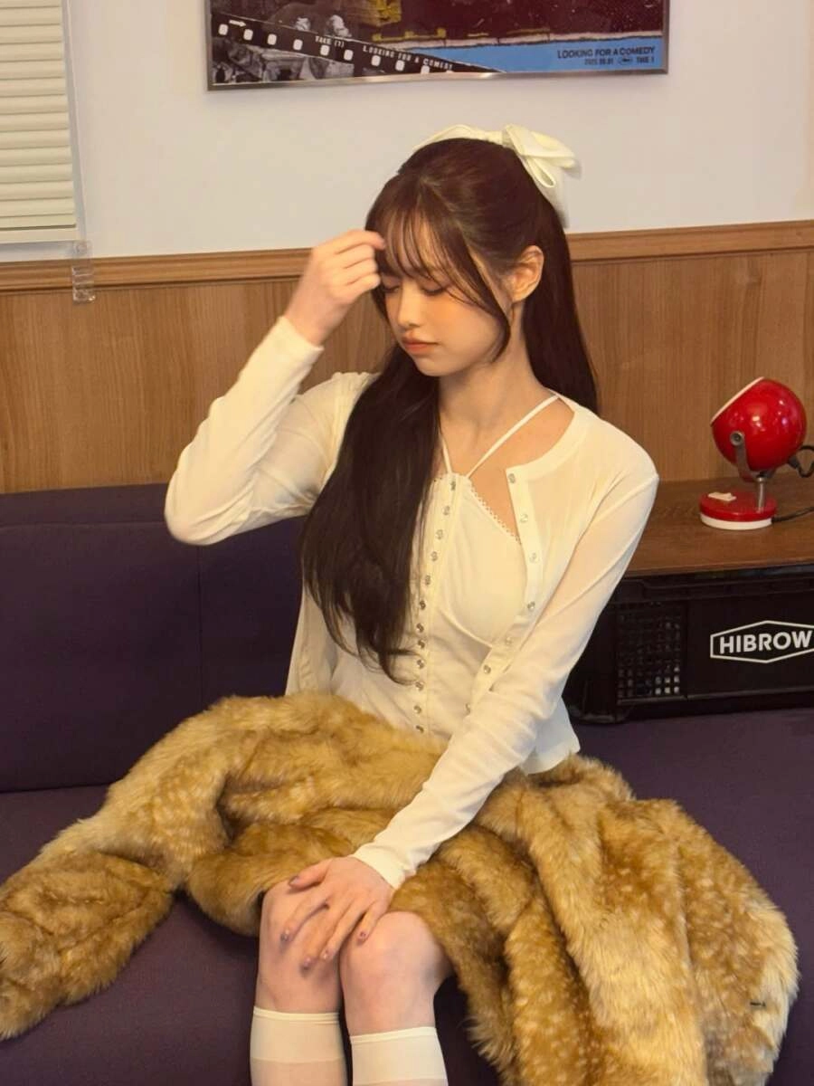 츄 홀터넥 착장