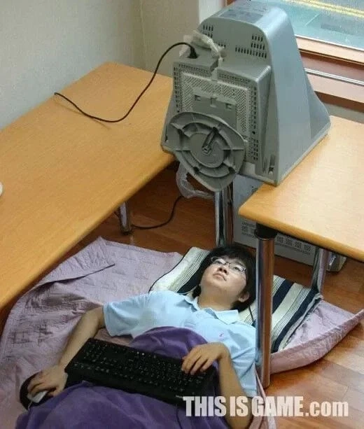 모니터암 없던 시절 대처 방법