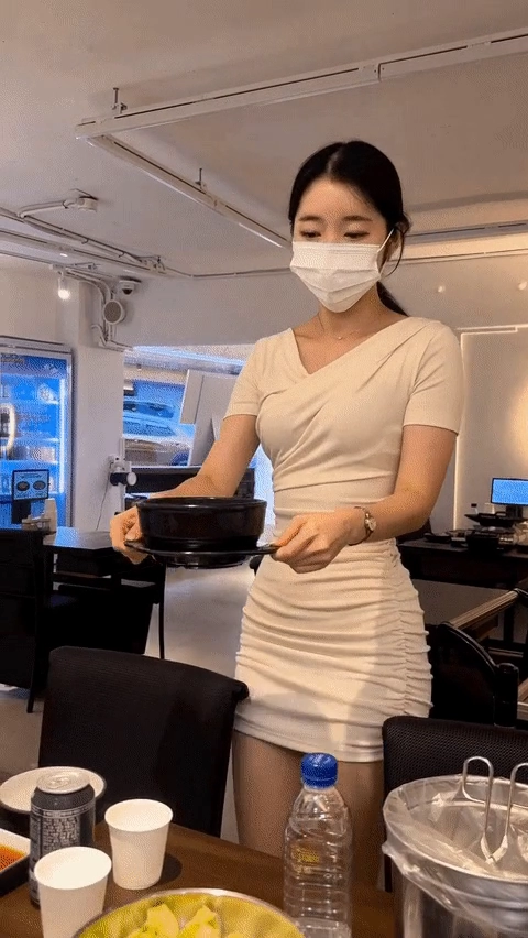 동탄 국밥집 흔한 서빙녀 수준