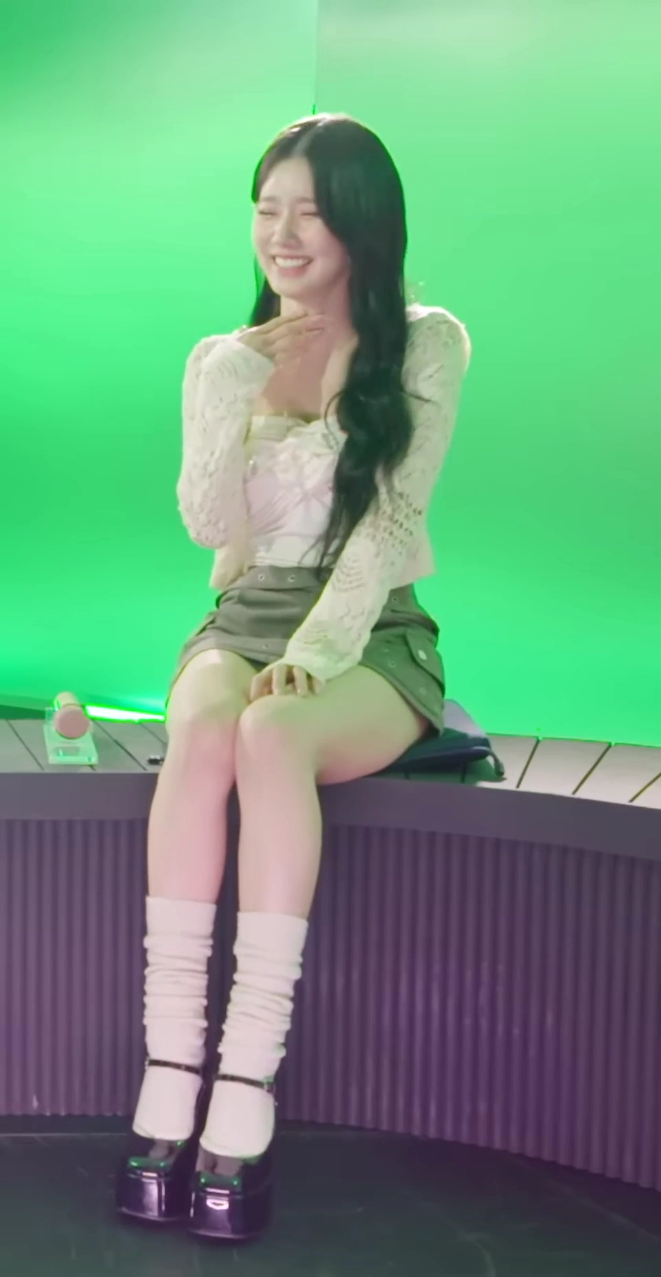 아이들 미연 허벅지 라인