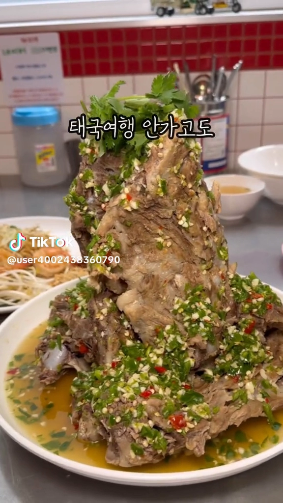 이젠 충무로에서 랭쌥을 먹을수 있네요