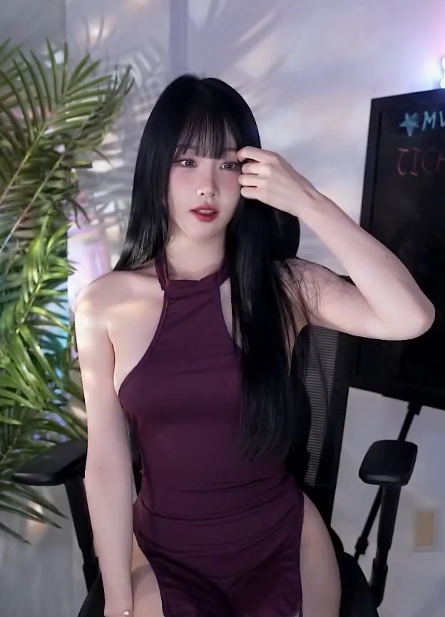 여윽시 마무리는 치파오 한갱