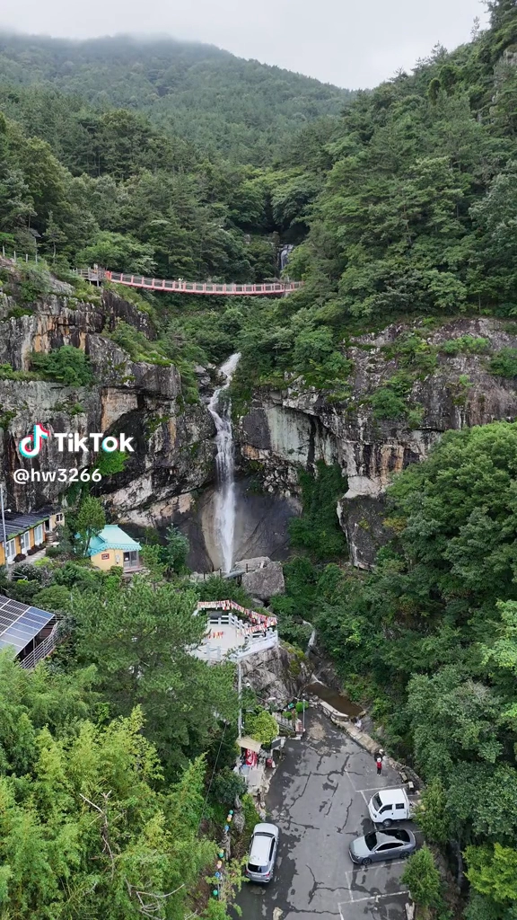 구절산 폭포암