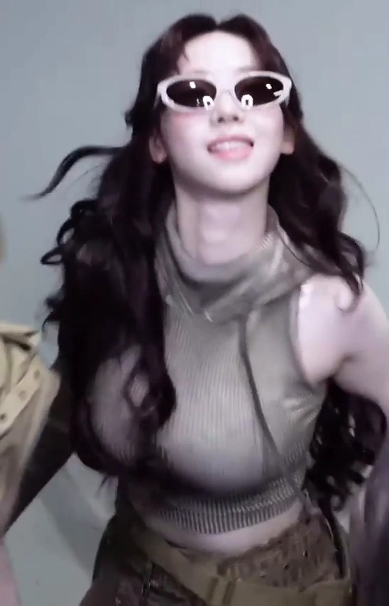 카리나 빨고싶은 묵직한 우유통