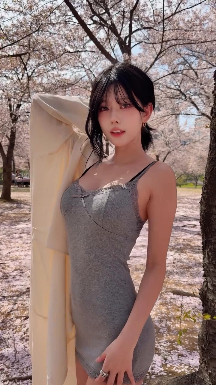 최솜이 미드 봉긋 군살 없는 밀착 원피스